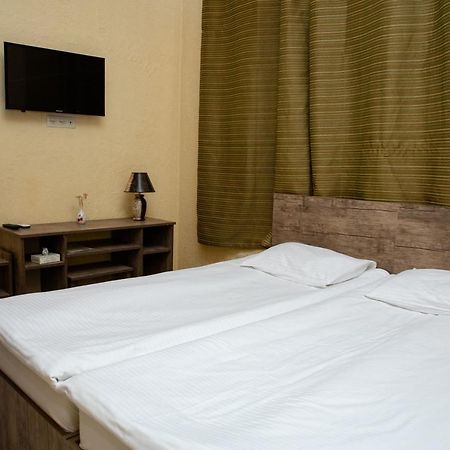 Primavera Hotel Єреван Екстер'єр фото